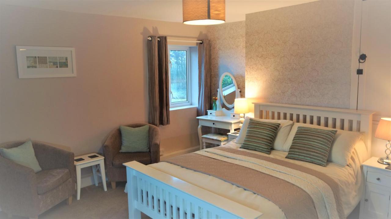Lakeviews Bed & Breakfast Вэрхэм Экстерьер фото